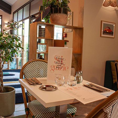 Ibis Amboise Hotel Bagian luar foto