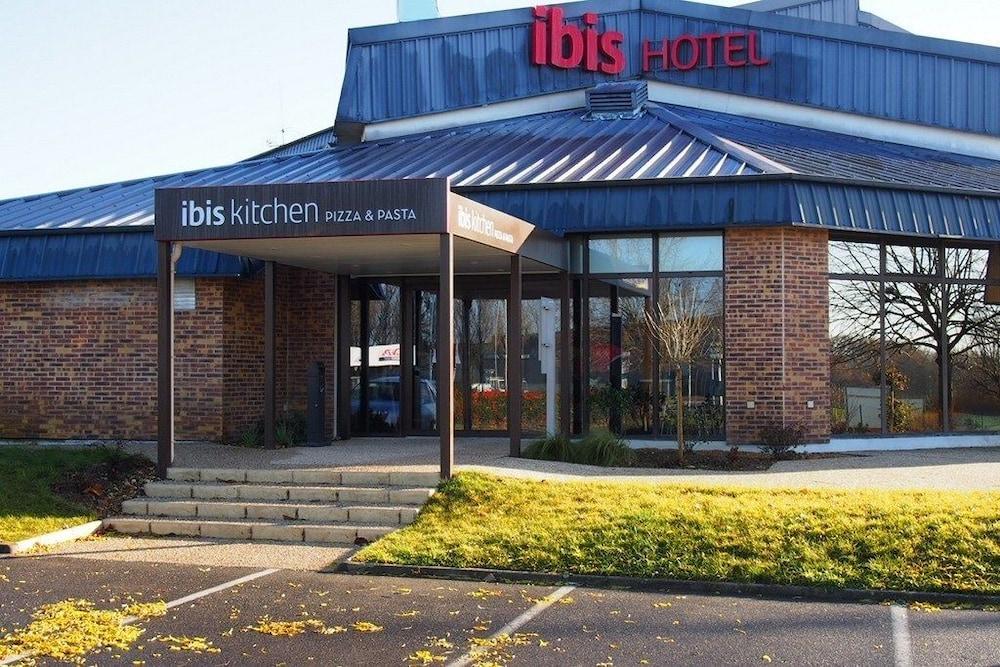 Ibis Amboise Hotel Bagian luar foto