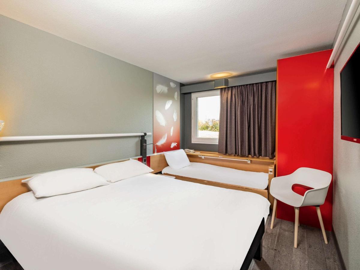 Ibis Amboise Hotel Bagian luar foto