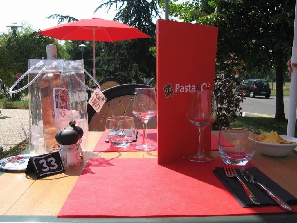 Ibis Amboise Hotel Bagian luar foto