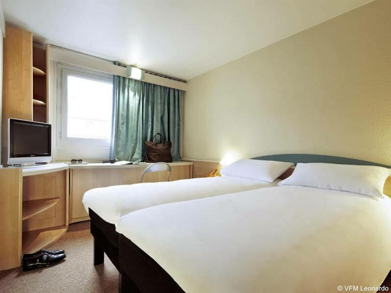Ibis Amboise Hotel Bagian luar foto
