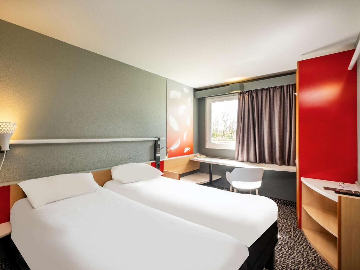 Ibis Amboise Hotel Bagian luar foto